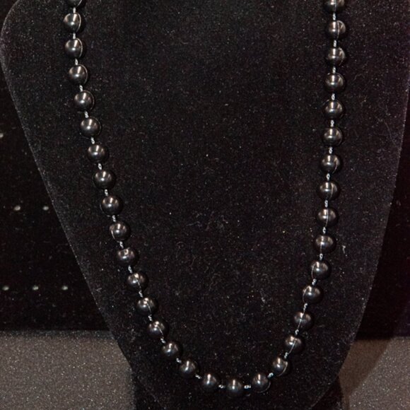 18" Black Plastic Bead Necklace - Picture 1 of 2